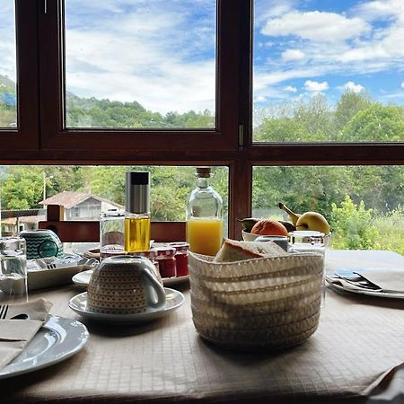 Hotel Avelina Onís 외부 사진