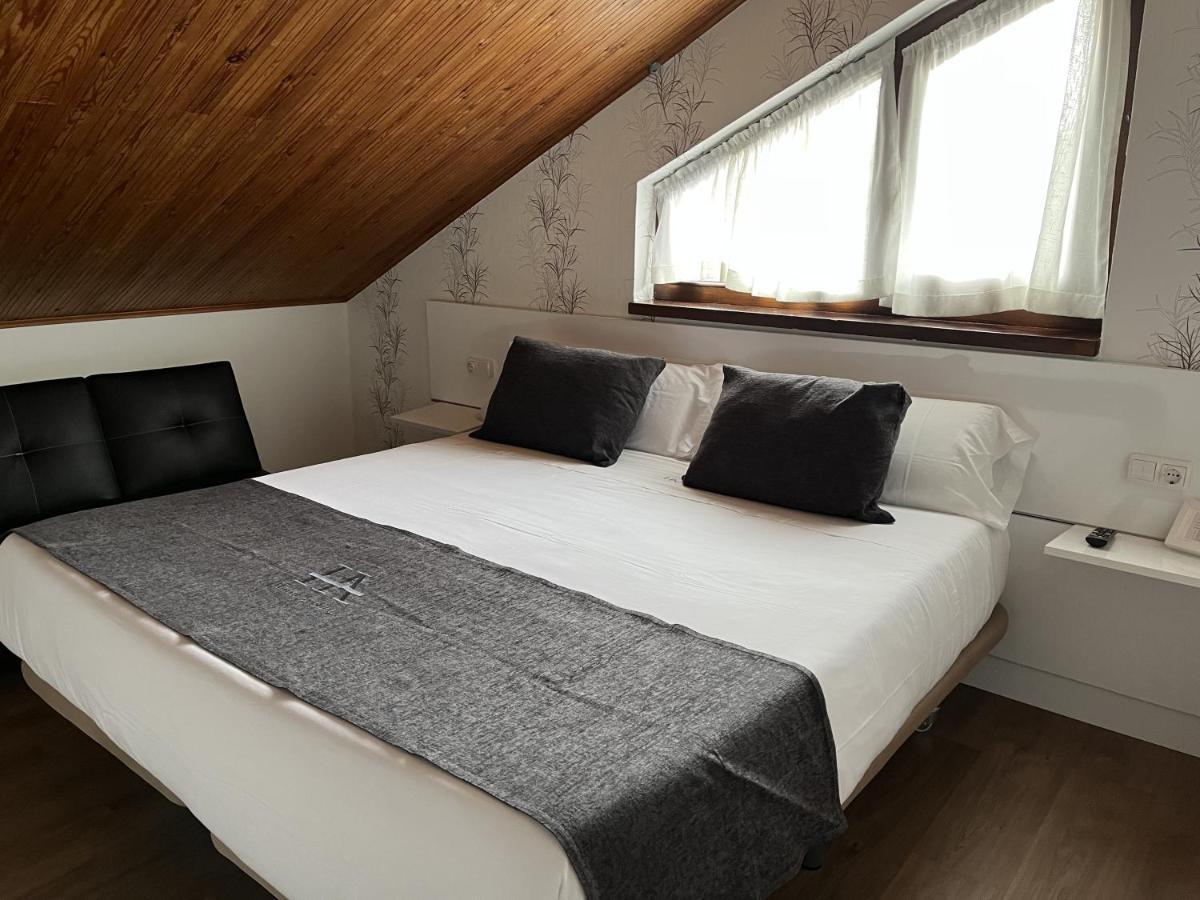 Hotel Avelina Onís 외부 사진