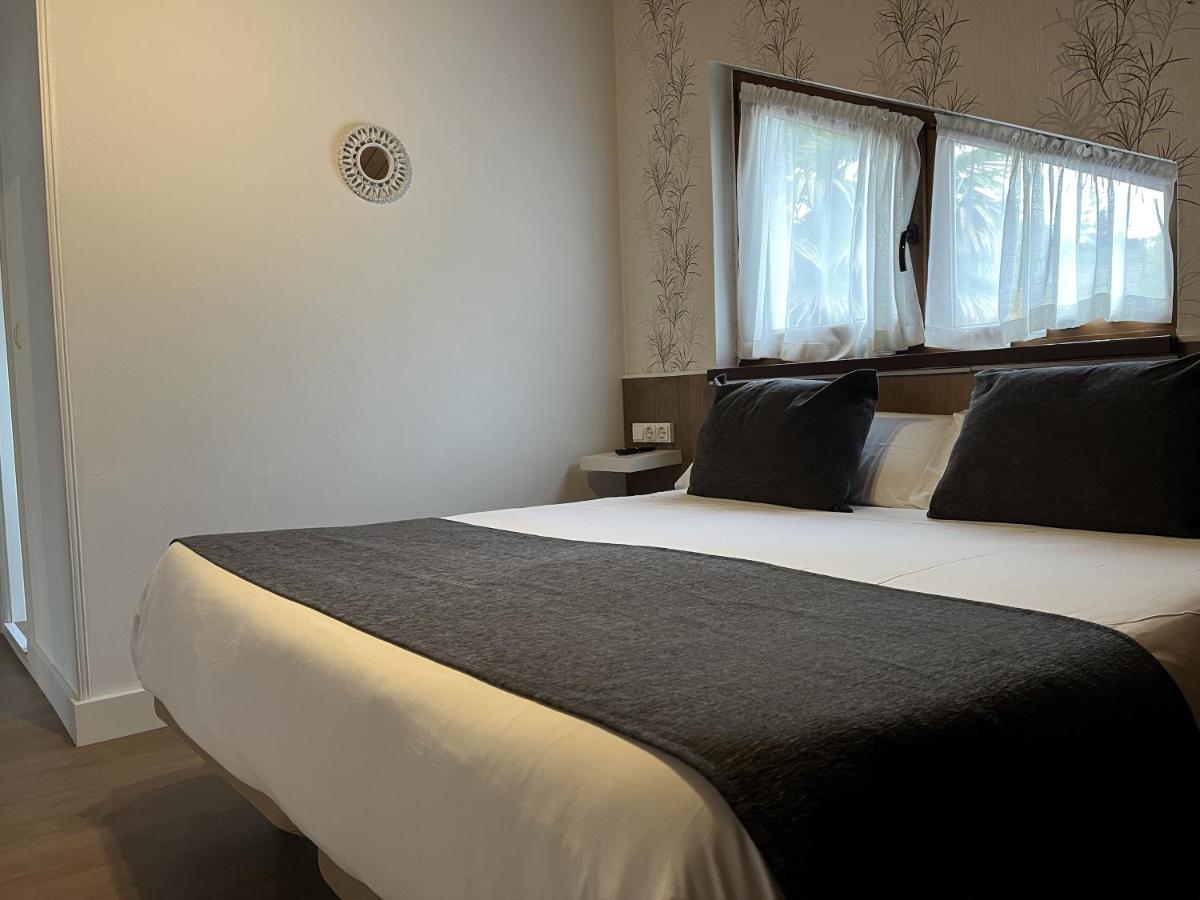 Hotel Avelina Onís 외부 사진