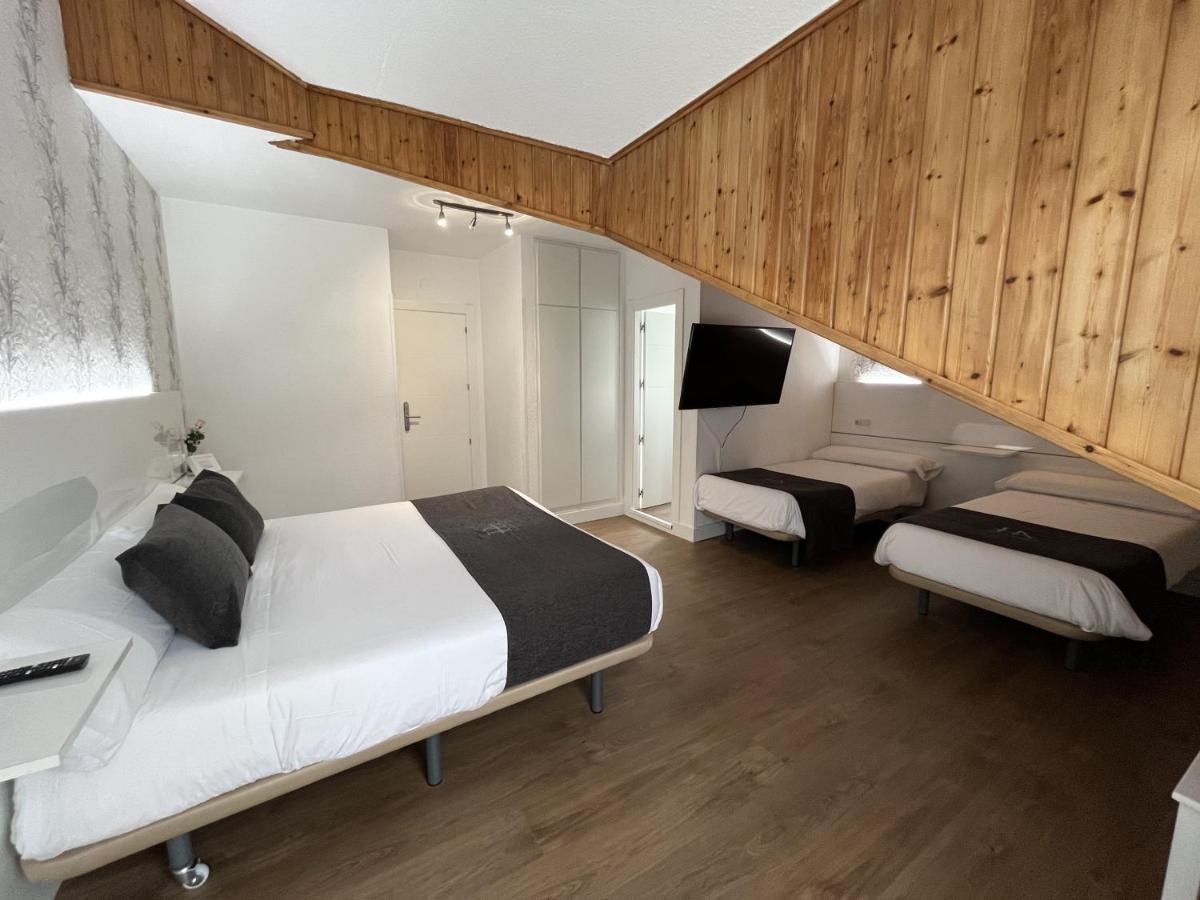 Hotel Avelina Onís 외부 사진